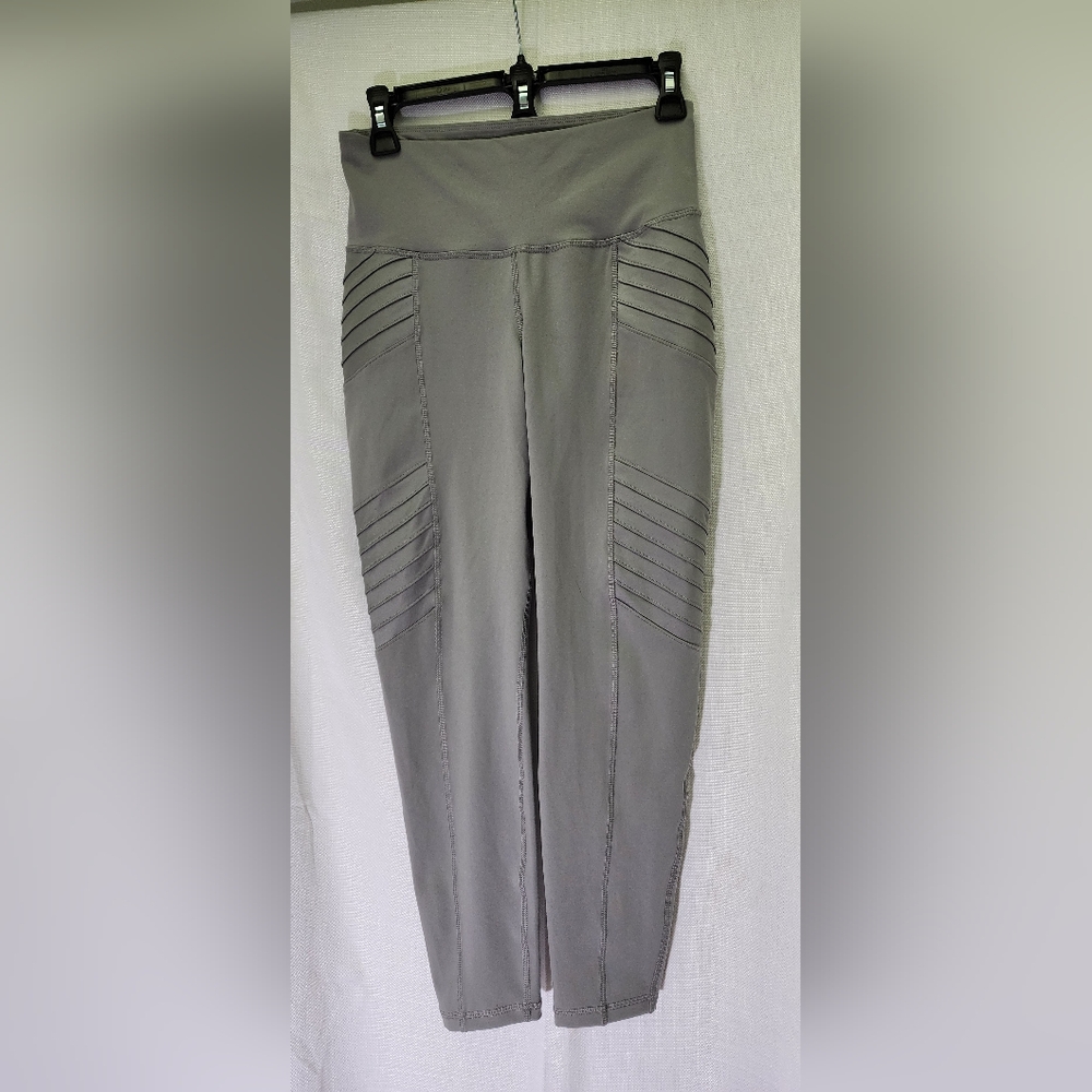 Old Navy Active Dry Leggings‎